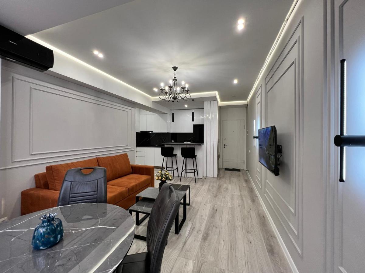 Cozy Apt 3 City Center Erevan Exterior foto